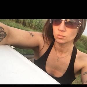 Meet your Posher, Leslie